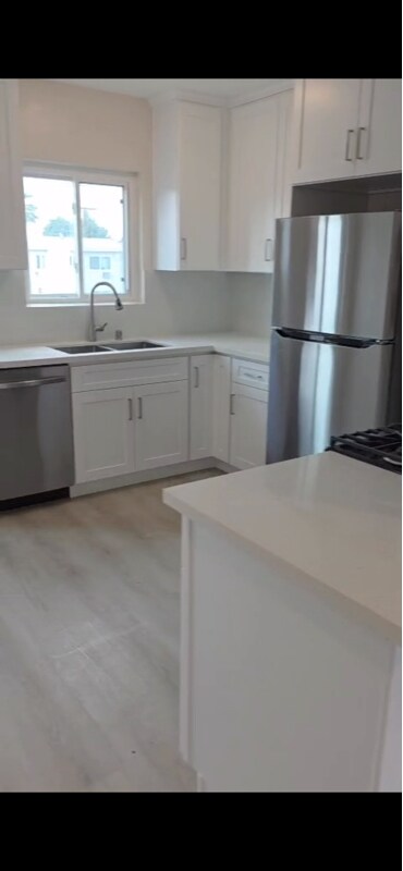 Foto del edificio - 1435 E Maple St