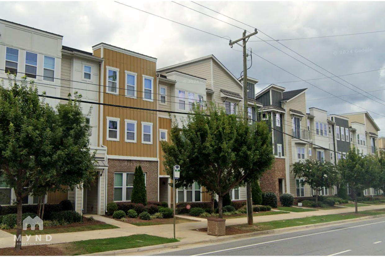 Primary Photo - 2543 Statesville Ave