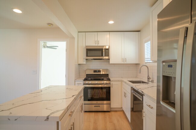 Building Photo - 4554 33rd St