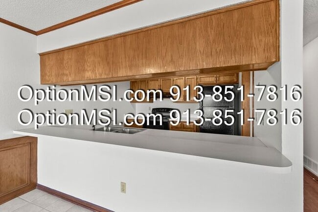 Building Photo - Charming & Spacious 2-Bed / 2-Bath Apartment in Gladstone