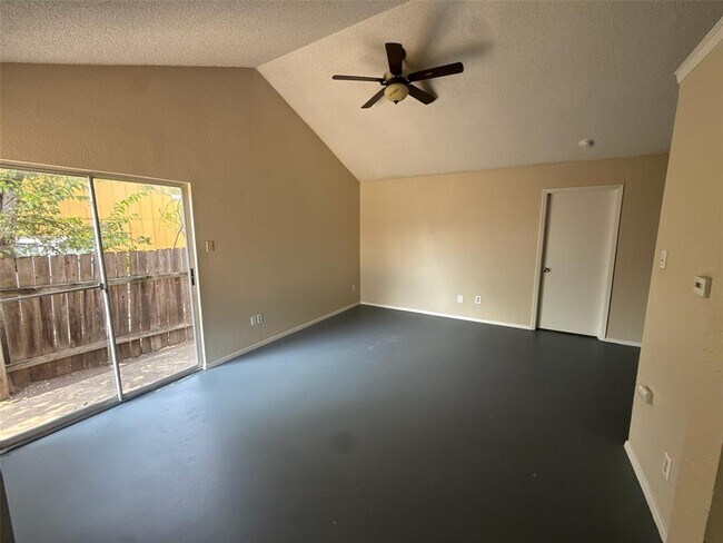 Building Photo - 12308 Dellrey Dr