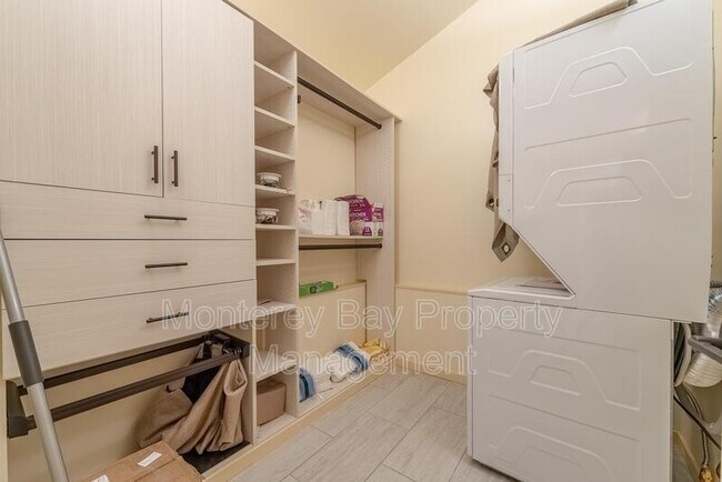 Foto del edificio - 543 Foam St