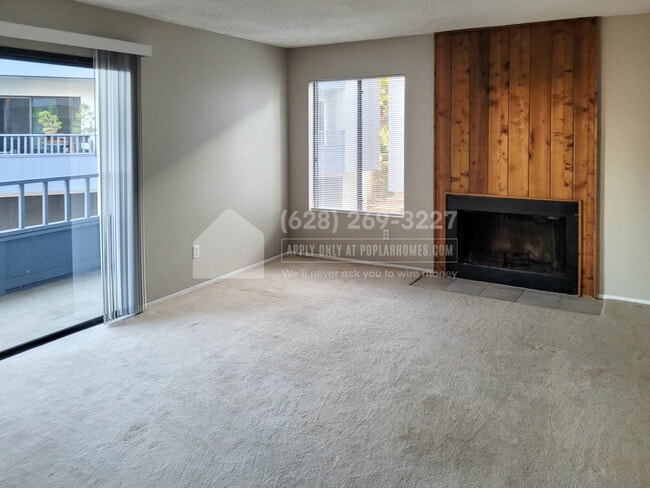 Building Photo - 3215 Midway Dr