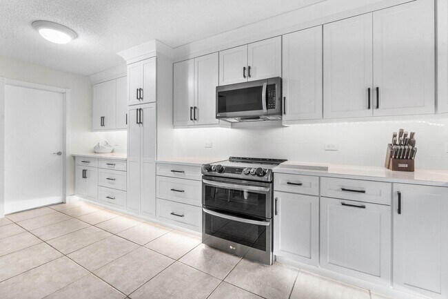 Foto del edificio - 1024 10th Ln