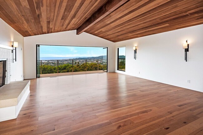 Building Photo - Exquisite Riviera Retreat w/ Ocean View - ...
