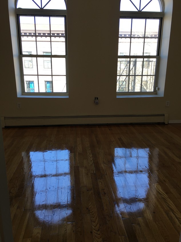 Foto principal - 392 Tompkins Ave