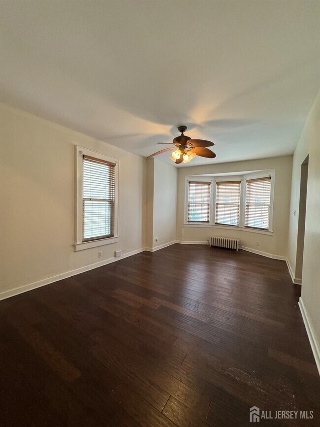 Foto del edificio - 80 Commerce St