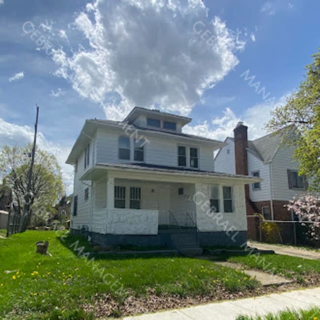 Building Photo - 129 W Dewey St