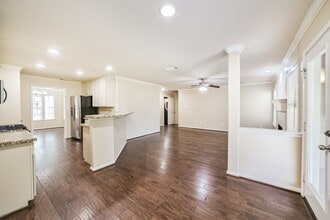 Building Photo - 2411 Misty Falls Ct
