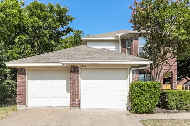 Building Photo - 6504 Pilgrim Ln