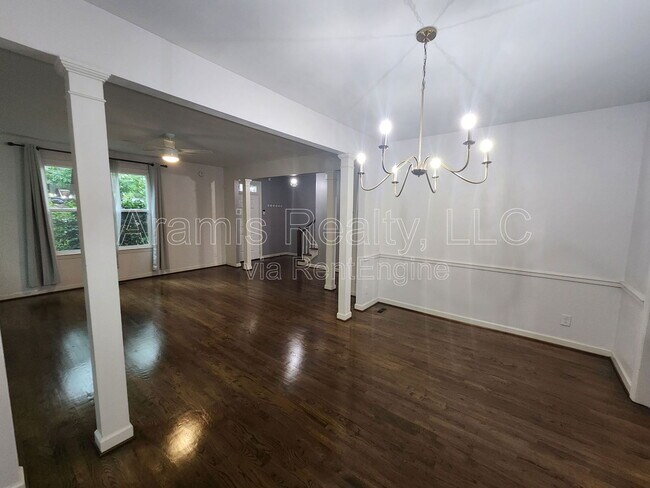 Foto del edificio - 613 Home Avenue SE