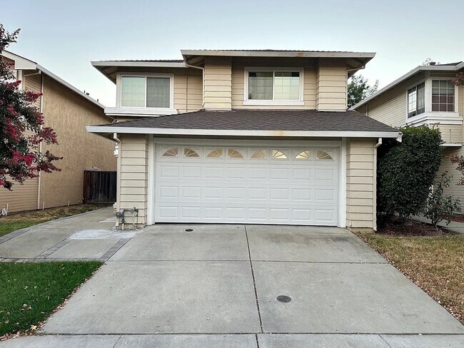 Foto del edificio - 5225 Mill Creek Ln