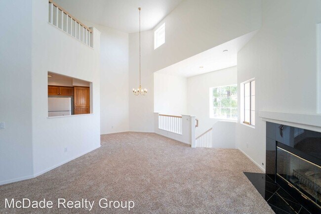 Building Photo - 12037 Tivoli Park Row