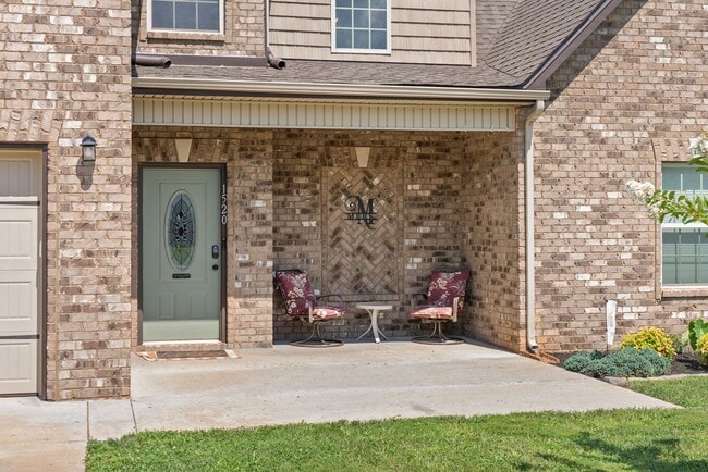 Building Photo - Beautiful Home in Summerfield Waiting to C...