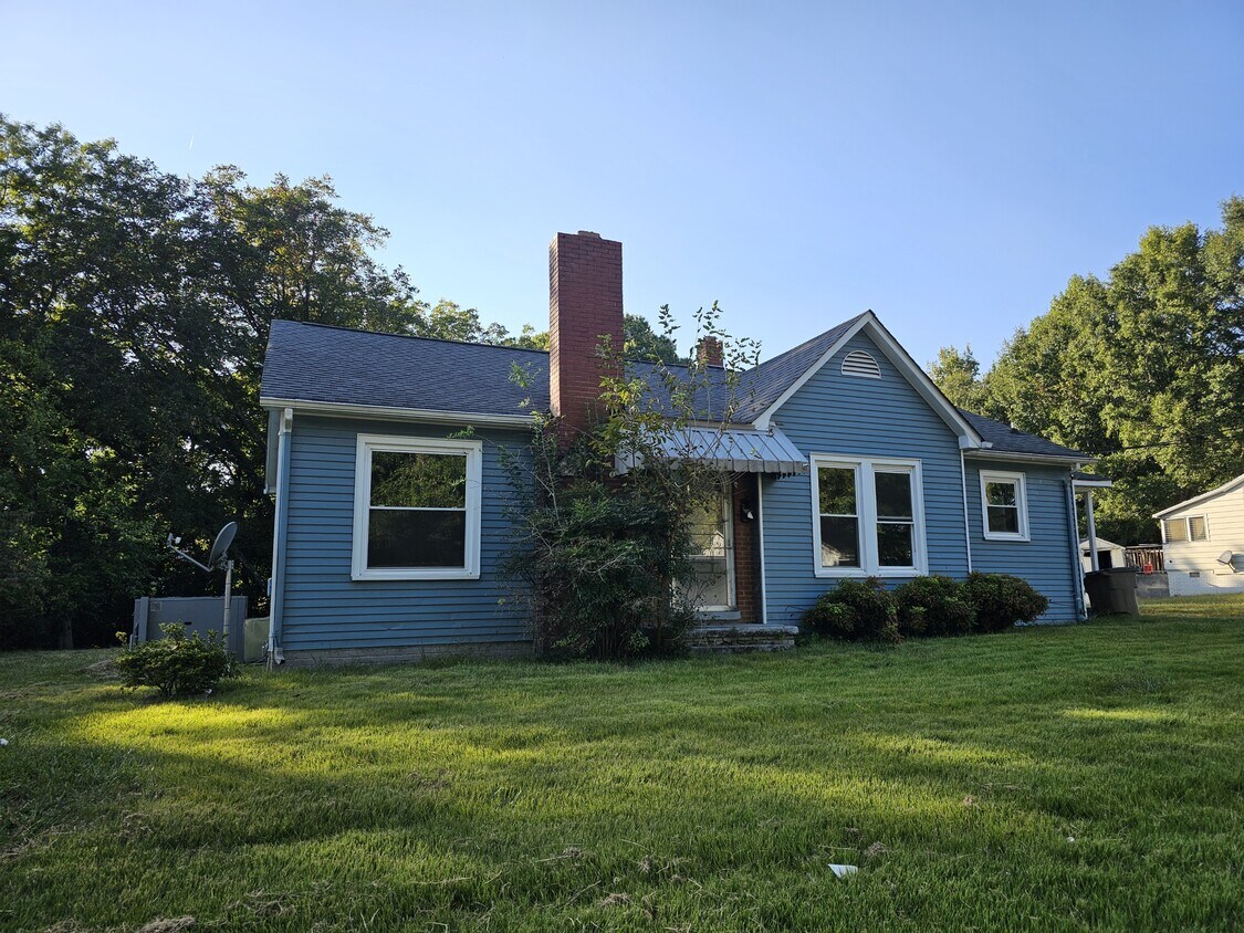 Foto principal - 824 Hamrick St