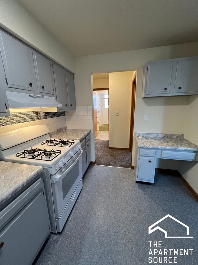 Building Photo - 328 Marengo Ave