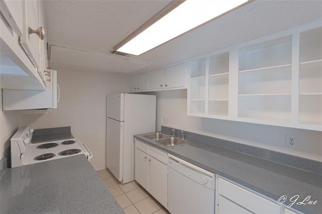 Building Photo - 4044 Buena Vista St