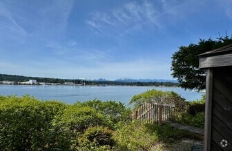 Building Photo - 15800 Nesika Bay Rd NE