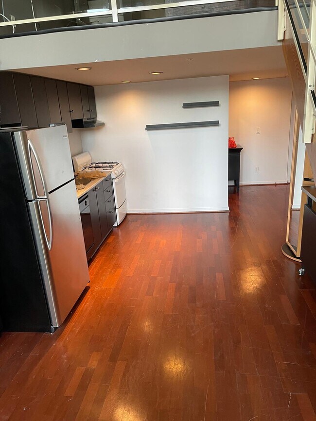 Photo du bâtiment - 933 Seymour St