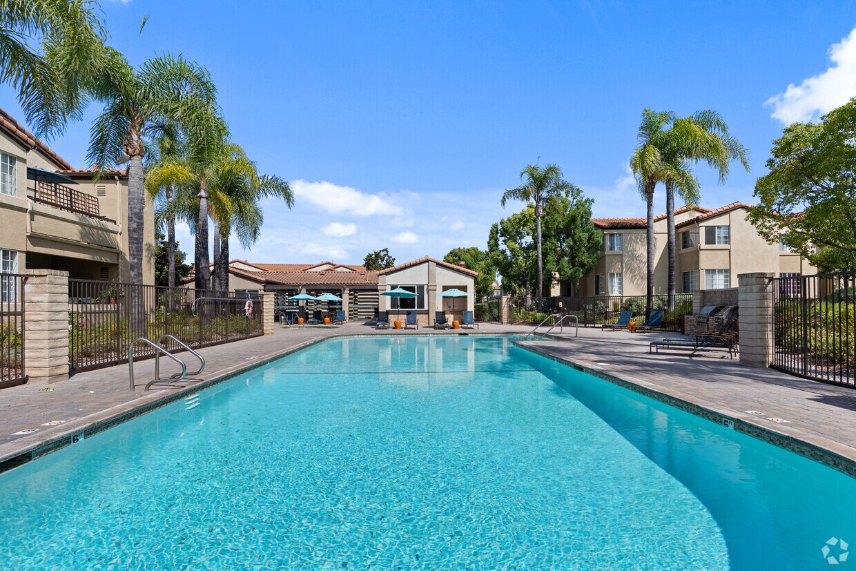 Arroyo Villa Apartments Alquileres en Thousand Oaks, CA