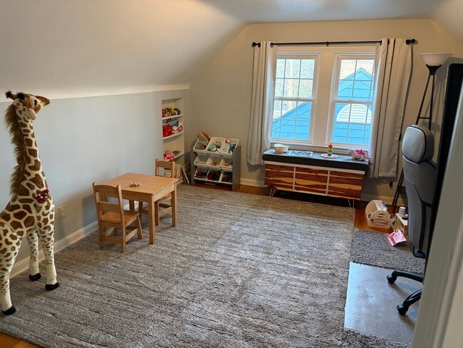 Foto del edificio - 4185 Silsby Rd