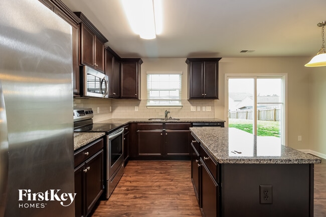 Building Photo - 654 Affirmed Dr