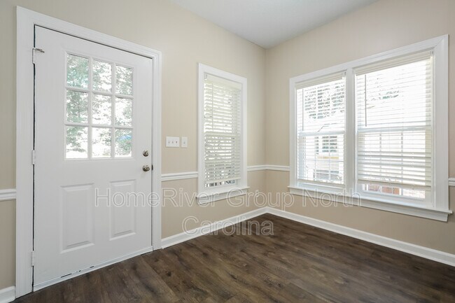 Building Photo - 3915 Pondfield Ct