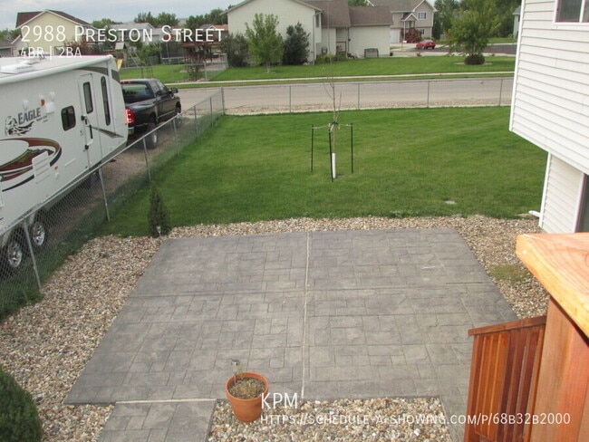 Building Photo - 2988 Preston St