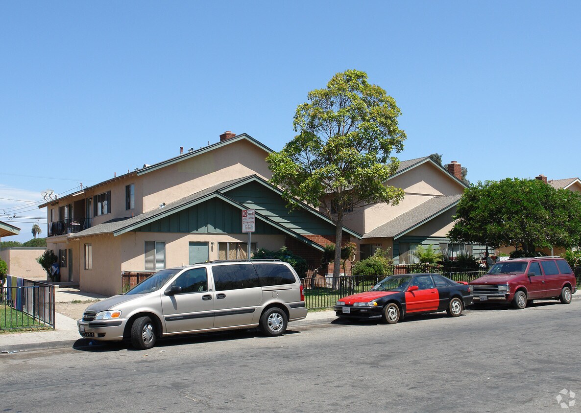 Building Photo - 231-301 Cuesta Del Mar Dr