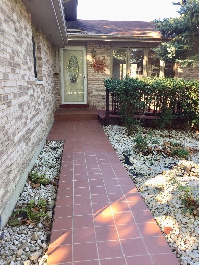 Foto del edificio - 16204 Forest Ave