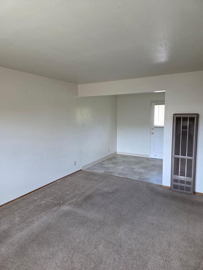Building Photo - 243 Chumalia St