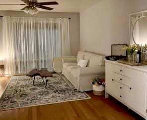 Building Photo - 5320 Balcones Dr