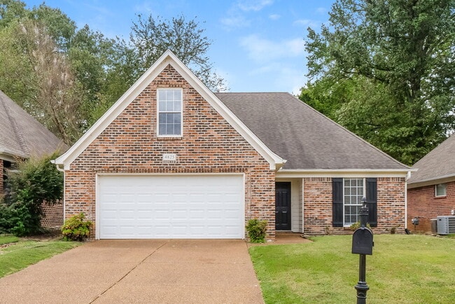 Building Photo - 4825 Graham Lake Dr