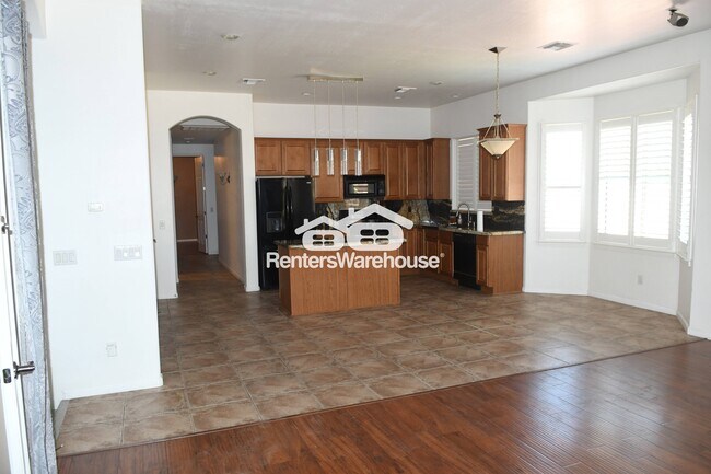 Foto del edificio - 6027 N 133rd Dr