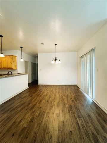Building Photo - 212 Lasso Cir