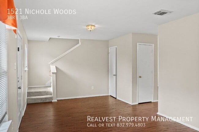 Building Photo - 1521 Nichole Woods Dr