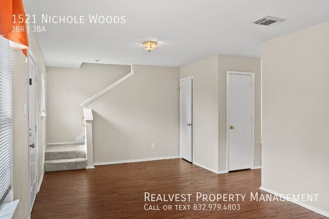 Foto del edificio - 1521 Nichole Woods Dr