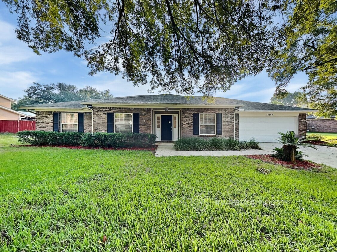 Primary Photo - 12645 Cachet Dr