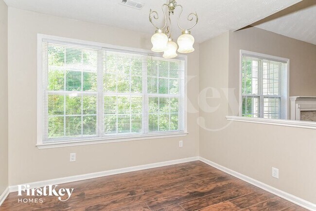 Building Photo - 207 Windpher Ridge