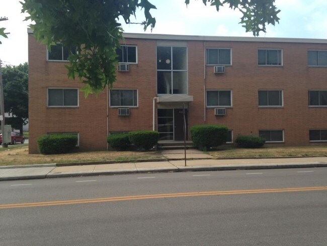 Building Photo - 3103 Denison Ave