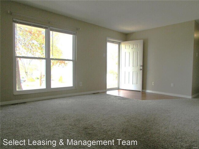 Building Photo - 3 br, 2 bath House - 512 Forest Ave