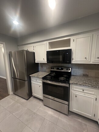 Building Photo - 207 Westfield Dr