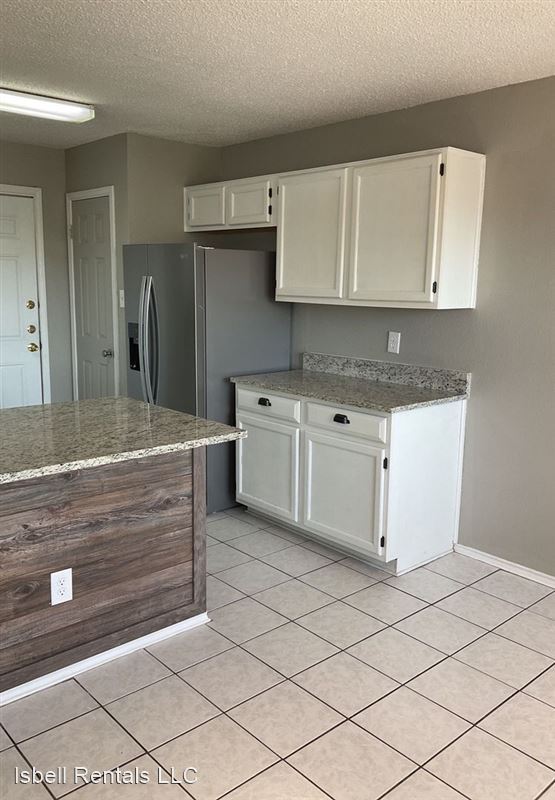 Building Photo - 2207 Schwald Rd