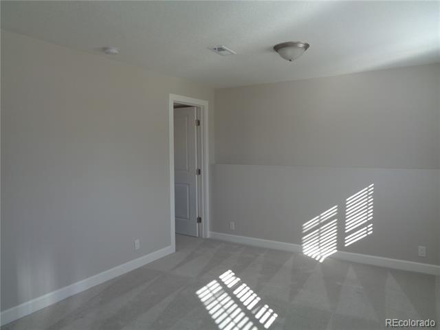 Foto del edificio - 9235 Clermont Dr