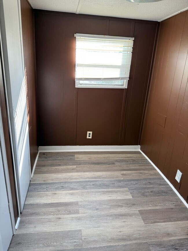 Foto del edificio - 3-Bedroom/ 1-Bath Mobile Home