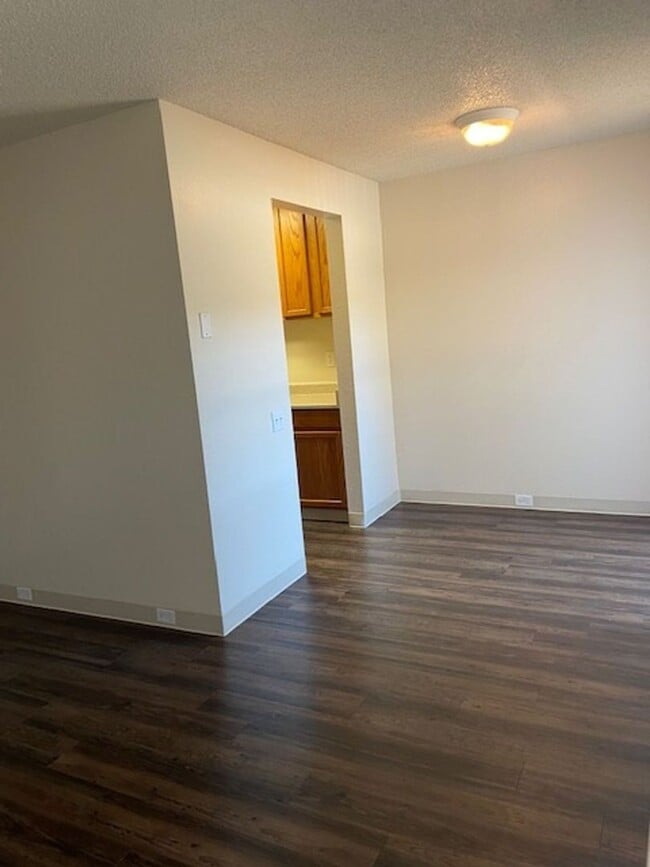 Interior Photo - University Court