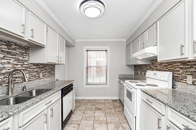 Photo - 1701 Lobdell Ave Townhome