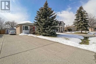 Building Photo - 556 Sherin Dr