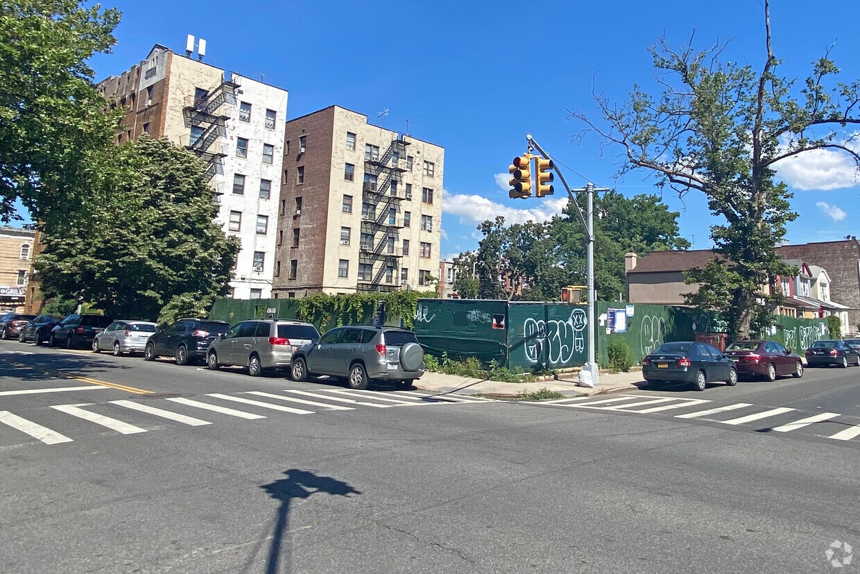 3421 Snyder Ave Apartments in Brooklyn, NY