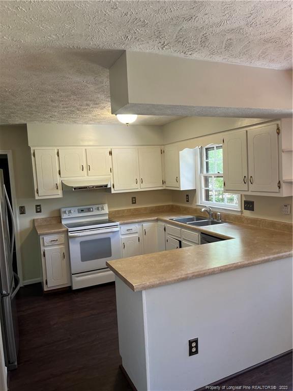 Building Photo - 525 S Glenwood Trail